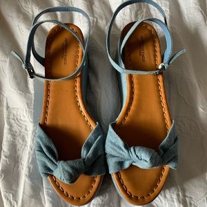 American Eagle Sunflower Platform Sandal